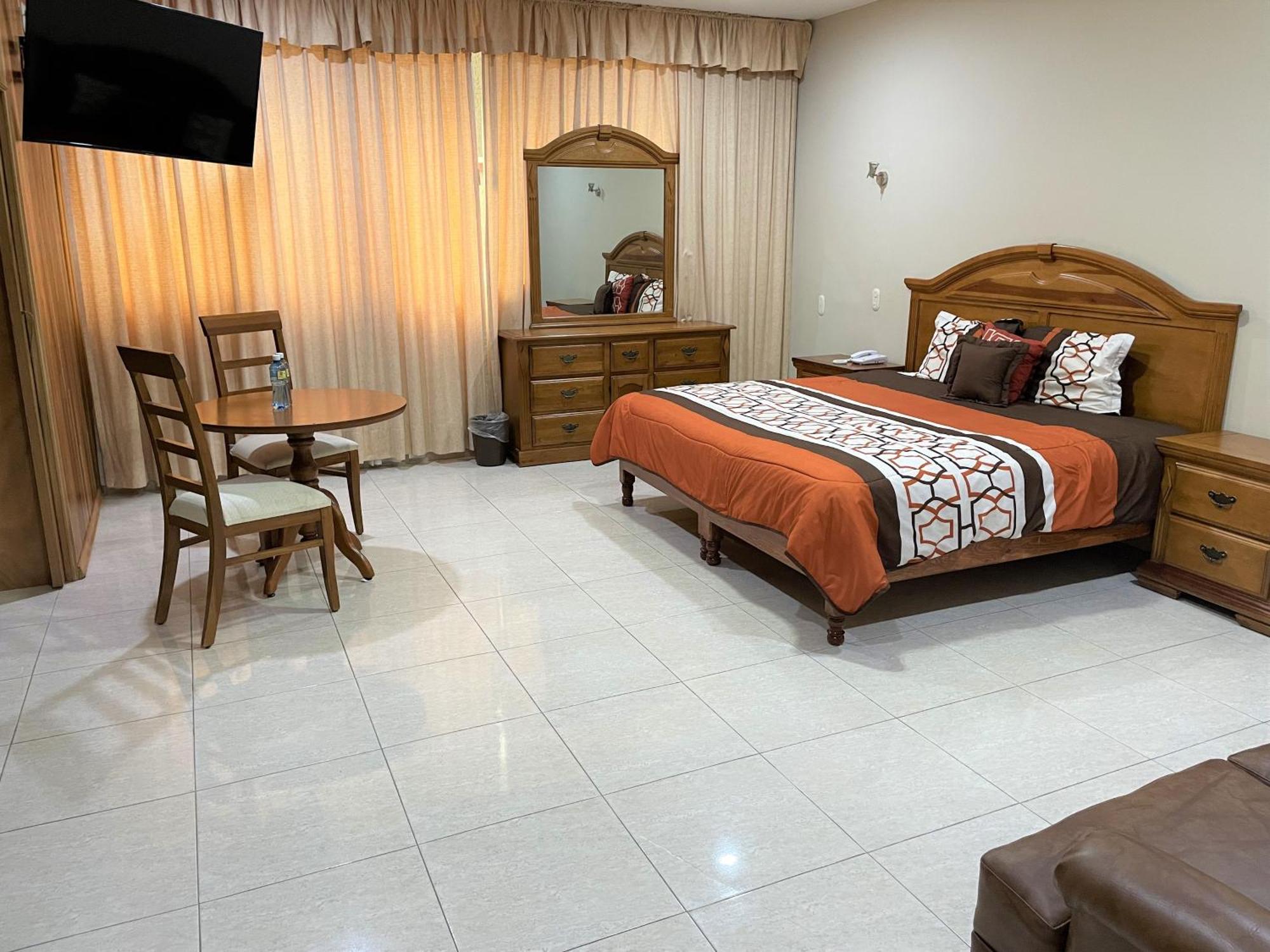 Hotel Fiesta Altena Tepatitlán de Morelos Exteriér fotografie